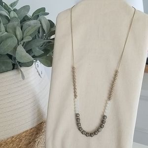 Evereve gold necklace w/taupe, gray & white beads